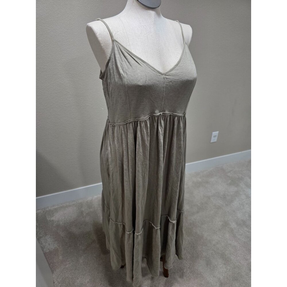 Casual Sleeveless V-Neck Tiered Maxi Dress With Adjustable Straps In Light Olive